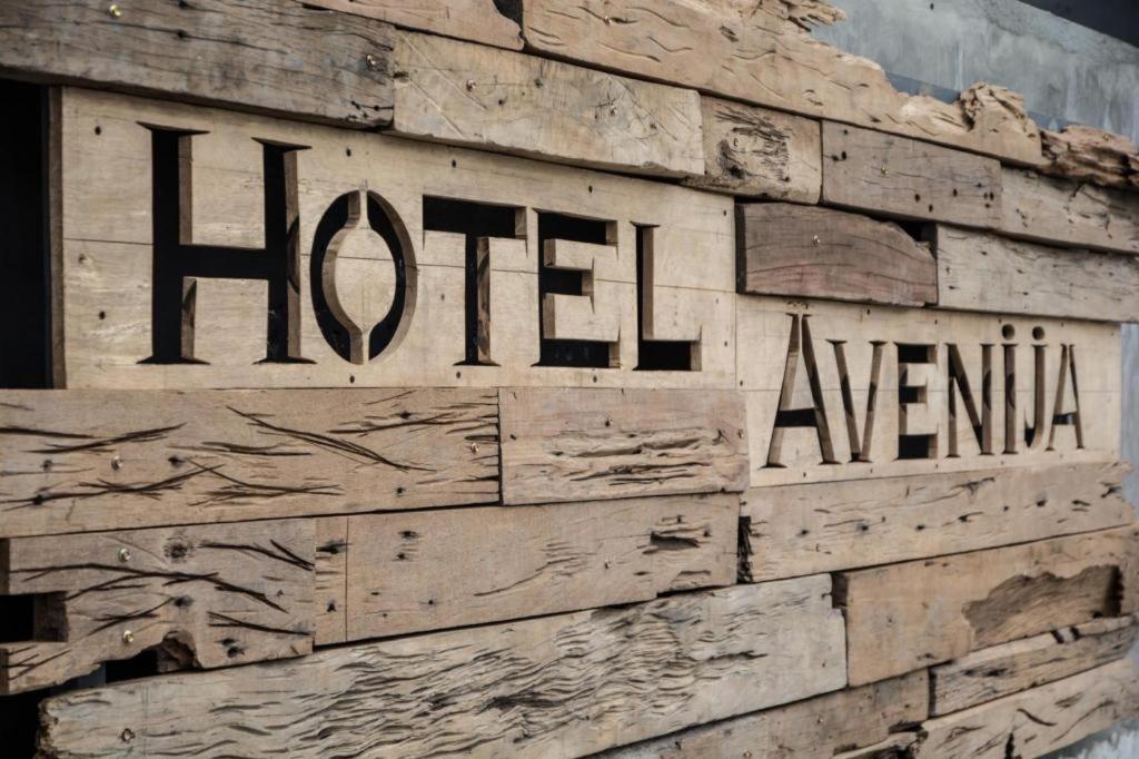 Hotel Avenija Olongapo City Exteriör bild