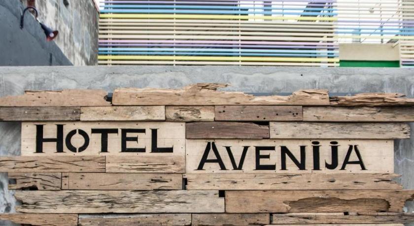 Hotel Avenija Olongapo City Exteriör bild
