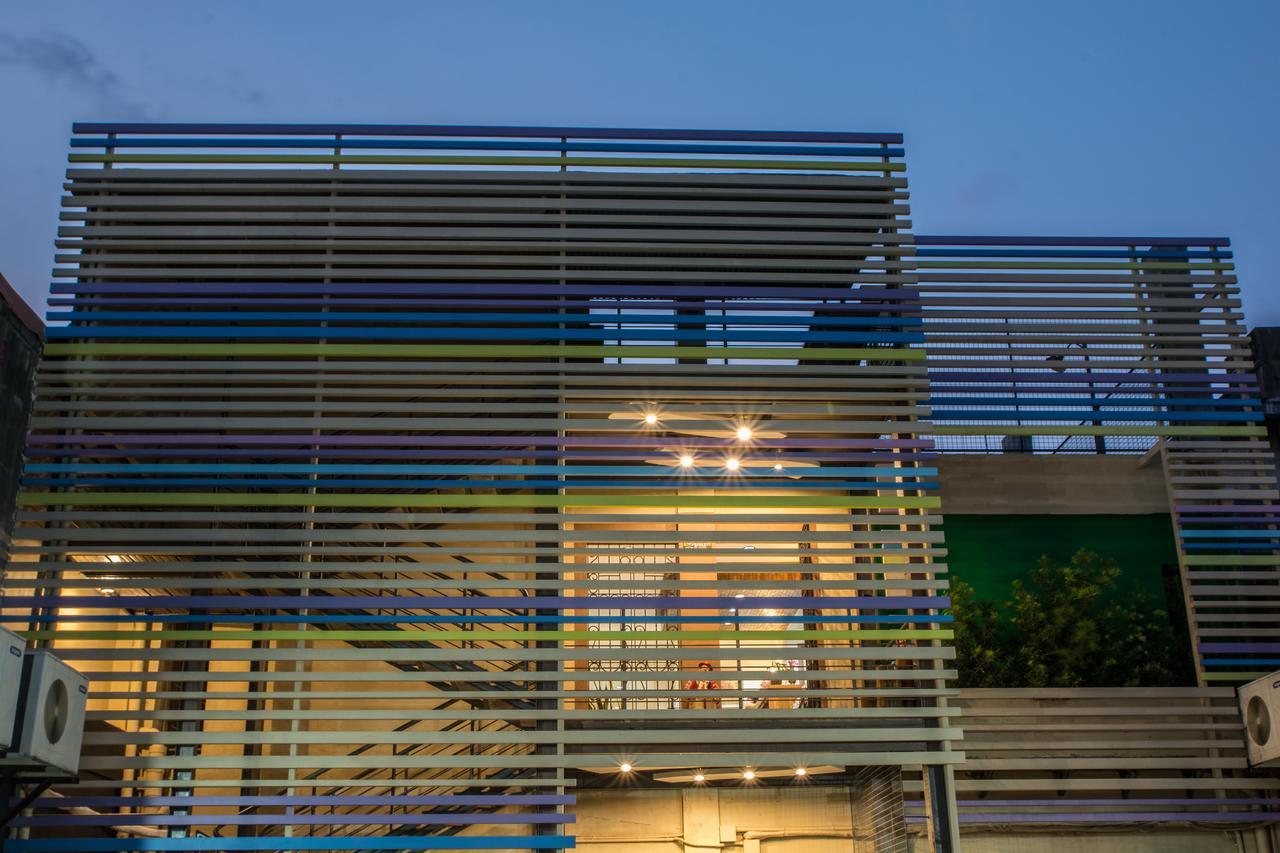 Hotel Avenija Olongapo City Exteriör bild
