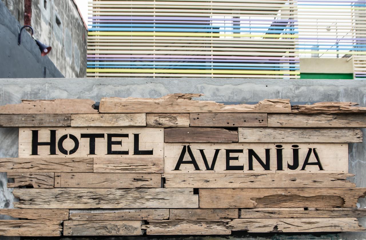 Hotel Avenija Olongapo City Exteriör bild